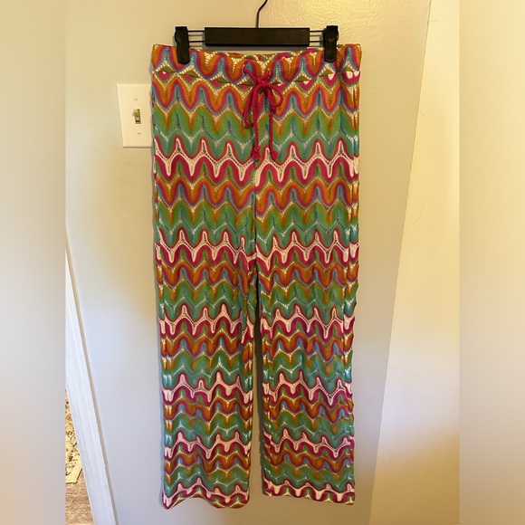 Gianni Bini Coordinating Crochet Set - Picture 10 of 16